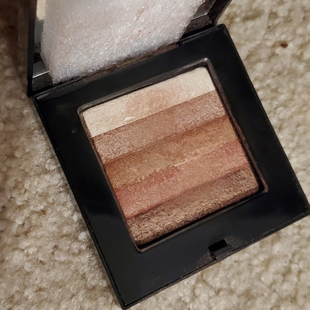 Bobbie Brown Shimmer Brick in Bronze